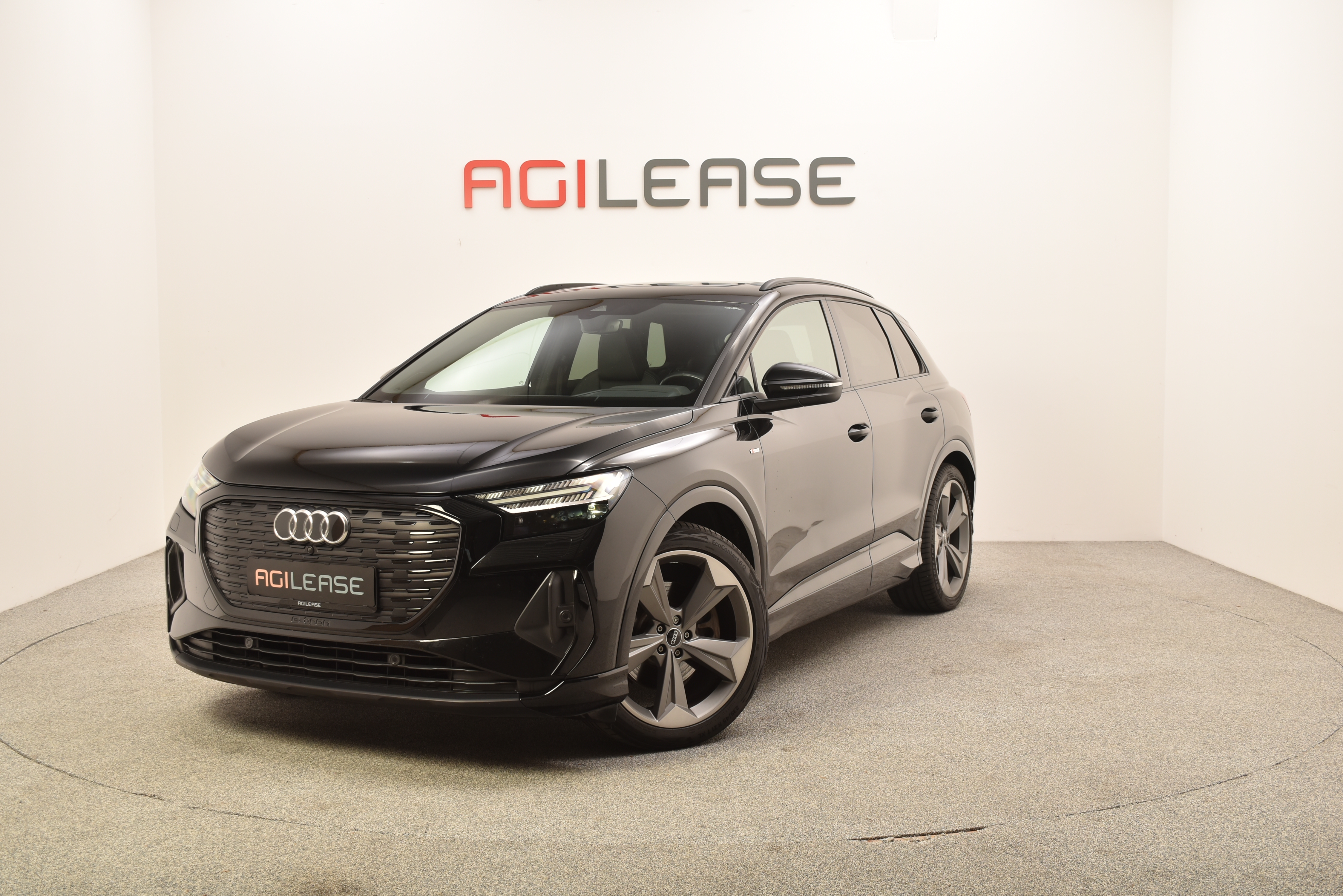 Audi Q4 e-tron 40 S-line 5d