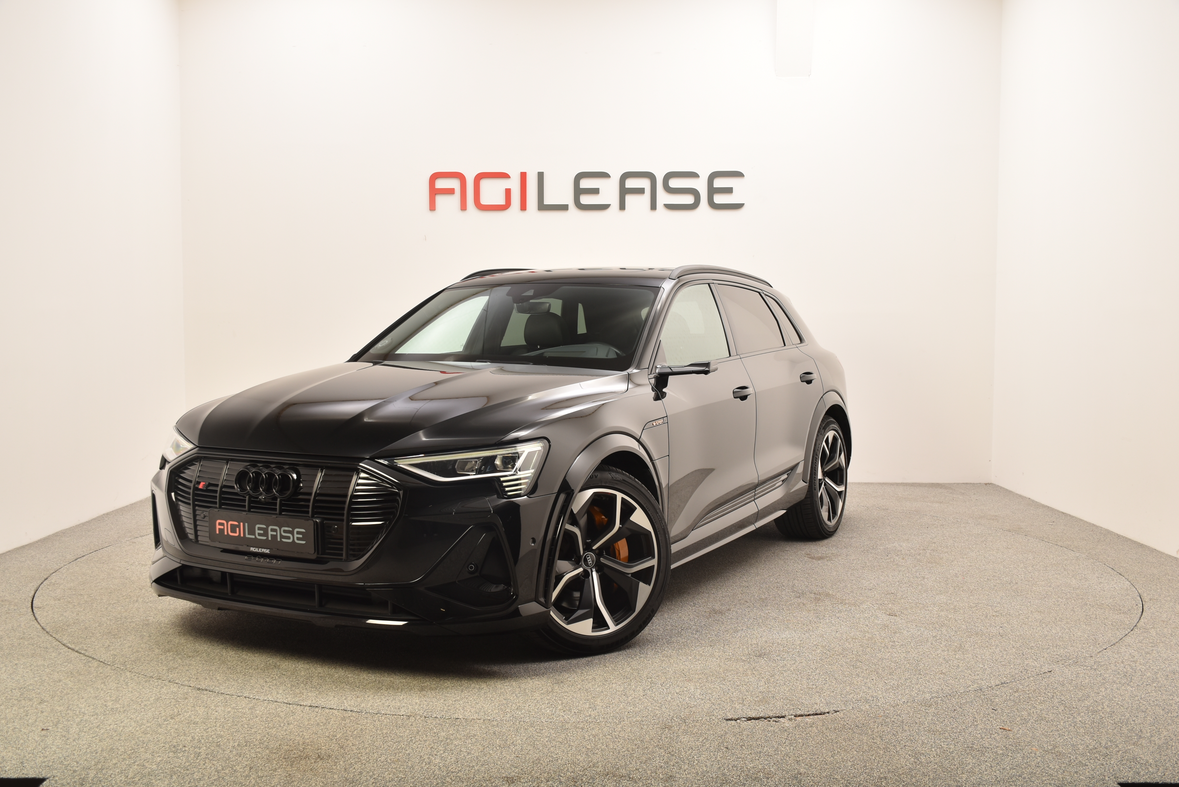 Audi e-tron S quattro