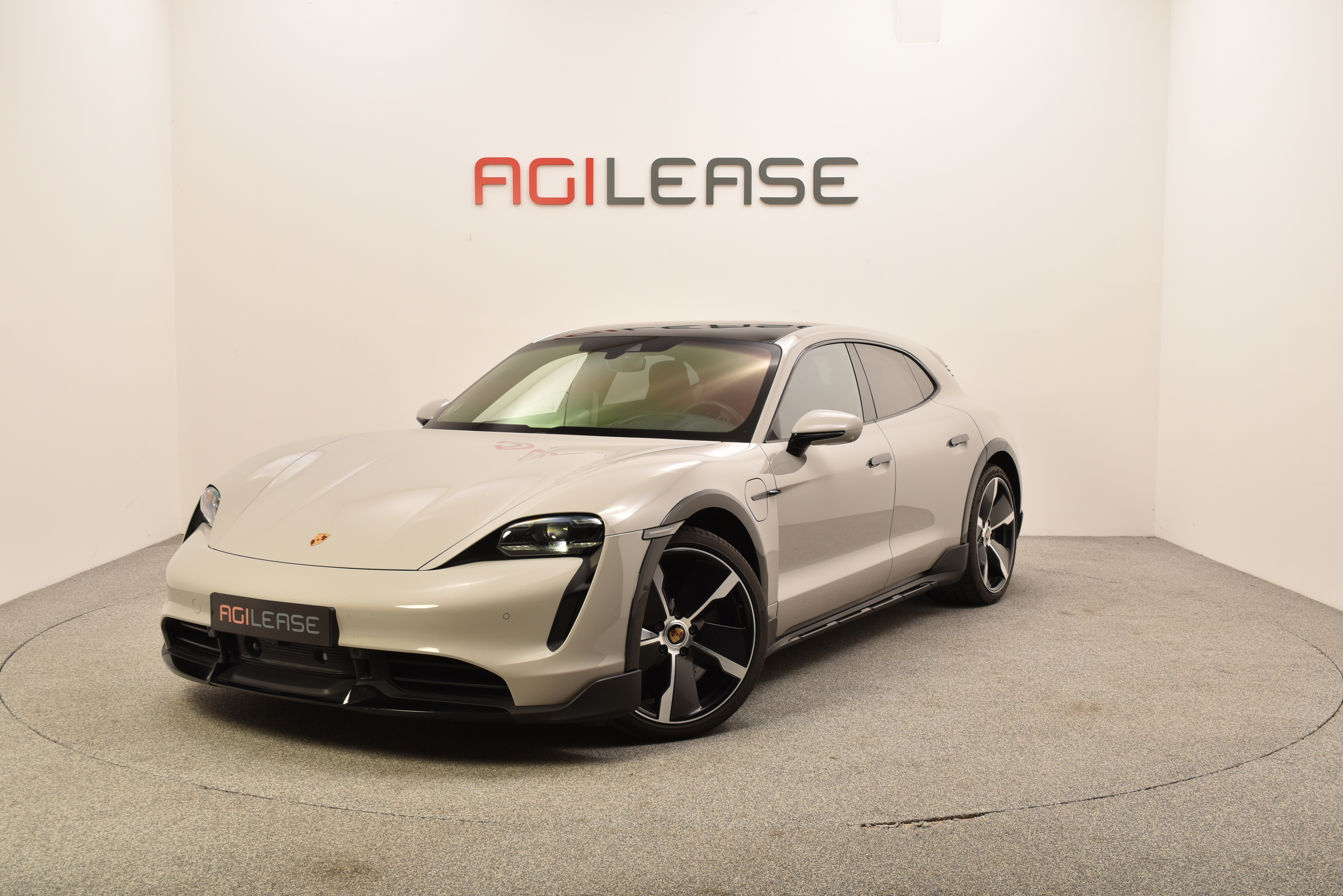 Porsche Taycan Cross Turismo Turbo S Performance+