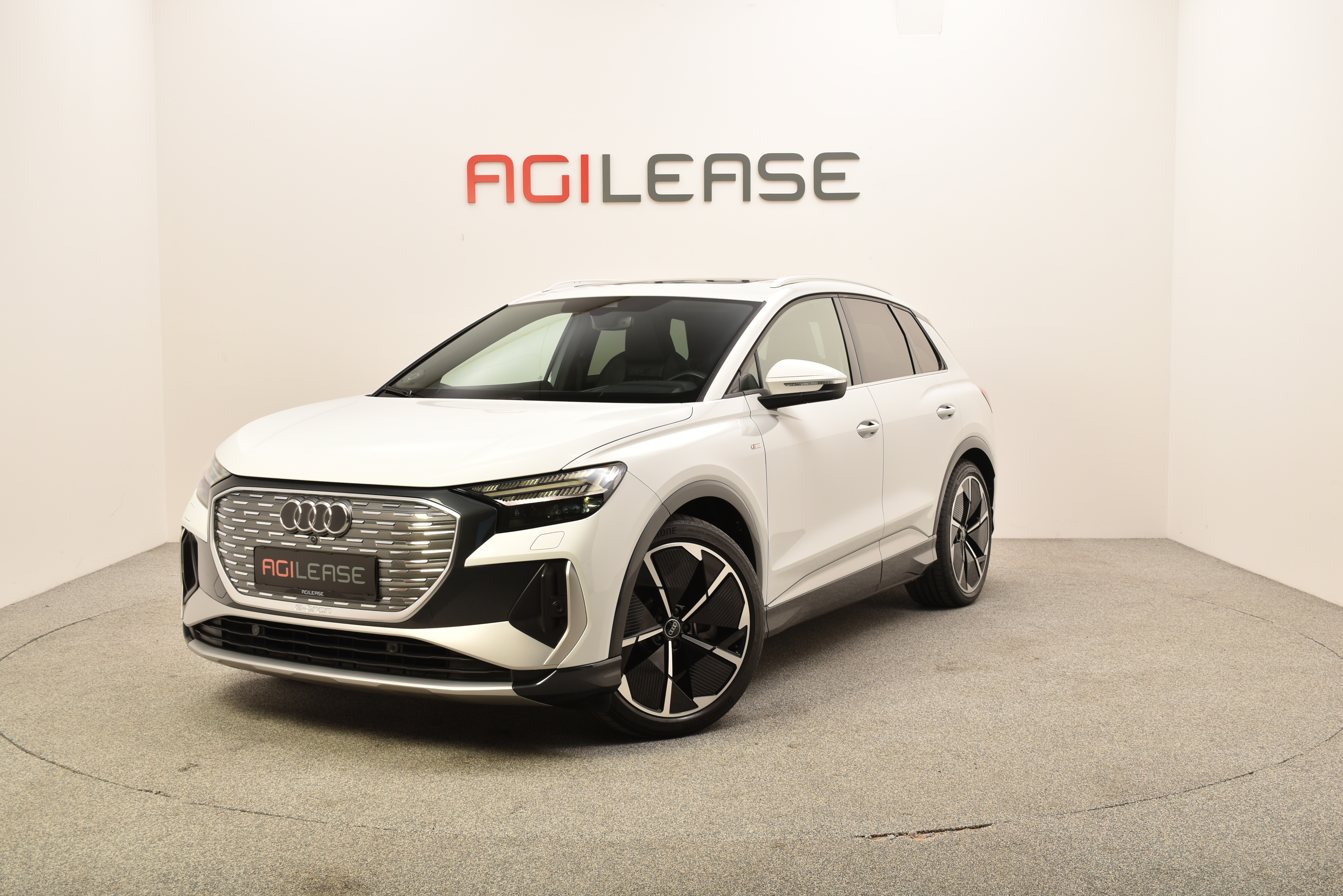 Audi Q4 50 e-tron quattro S-line