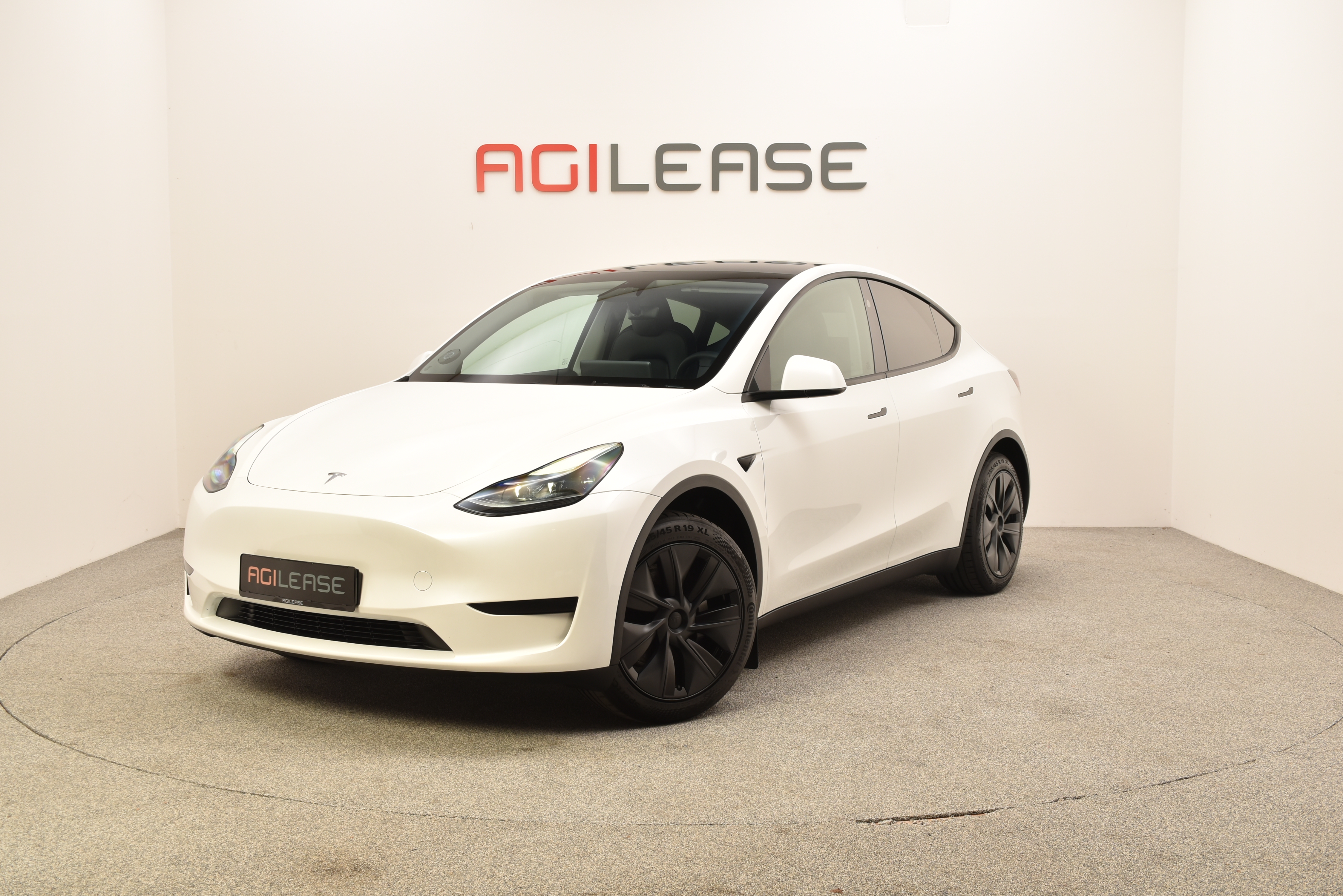 Tesla Model Y Long Range RWD