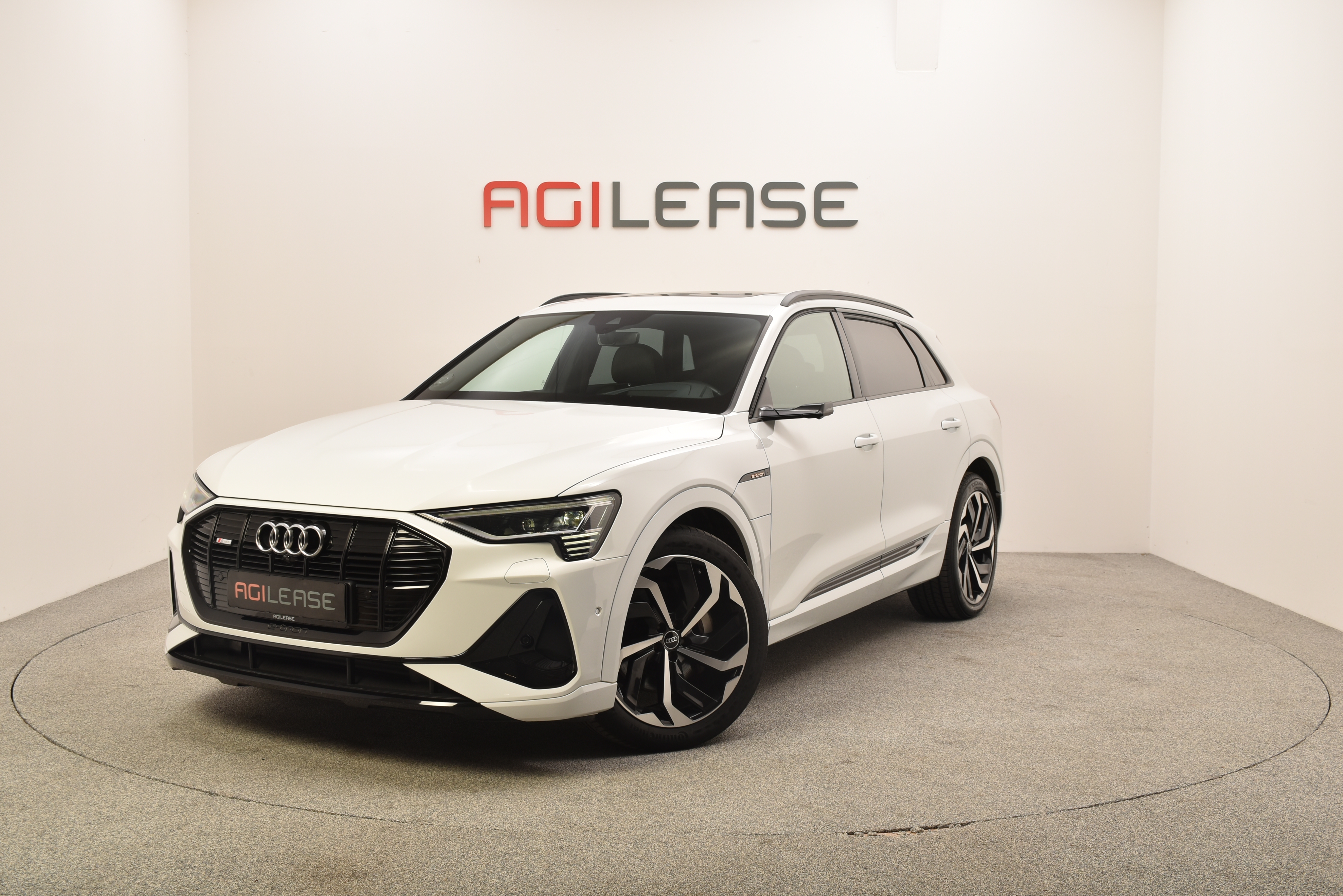 Audi e-tron 55 quattro S line